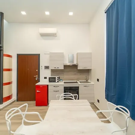 شقة Spacious With Wifi And Ac ميلان