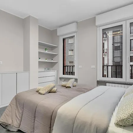 San15 - Elegant With View - Apartman Milánó