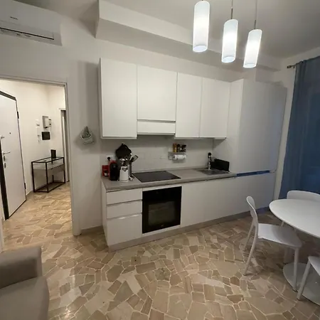 アパート Dimora Brenta ミラノ