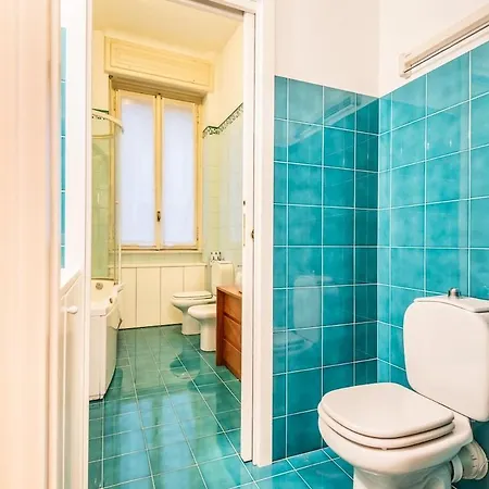 Hydroshower-cinema-duomo16' By Walk-tubo M3 500 Mt Appartamento
