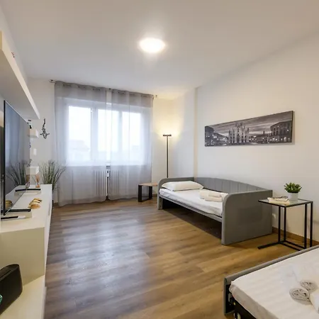 Lejlighed Modica, 16 - Near Iulm Milano