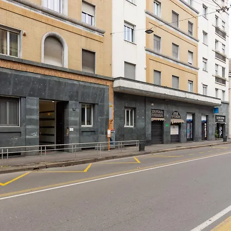 Duomo Elegant Retreat - Spacious 120 Sqm Up To 5 - 3 Min Walk To Duomo Apartament