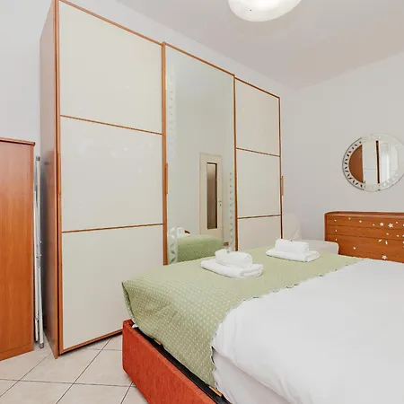 Apartment Bnbest Golden Darsena 4 Pax