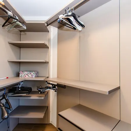 Anfossi Home, In Porta Romana, Design E Comfort, Con Grande Terrazza Privata, Vista Parco Appartement Milan