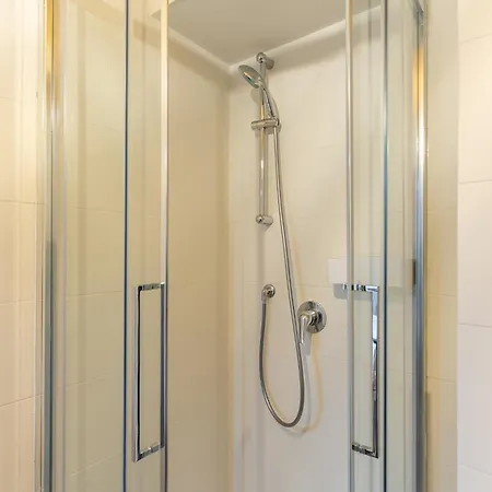 Superstay - Revel 9 - Isola *
