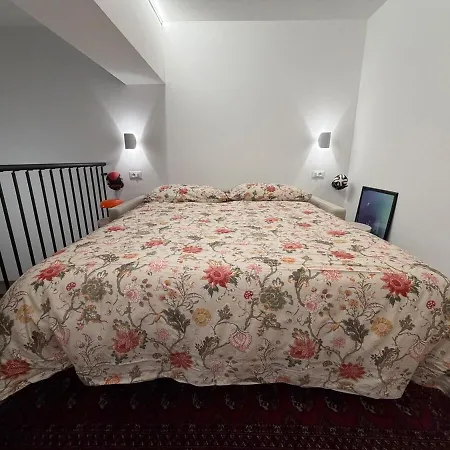 Loft Con Giardino Privato A *