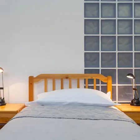 Appartement Comfortable&quiet Near M4 Metro