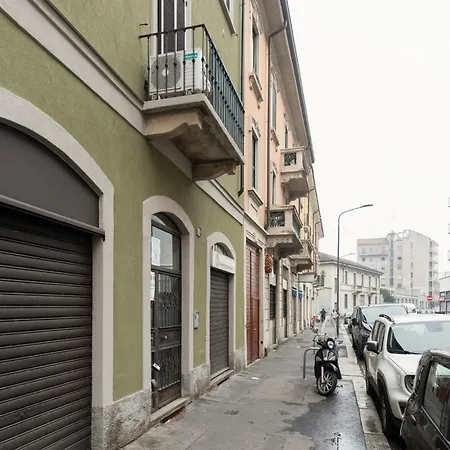 Guesthost - Corvetto Comfy * Milano