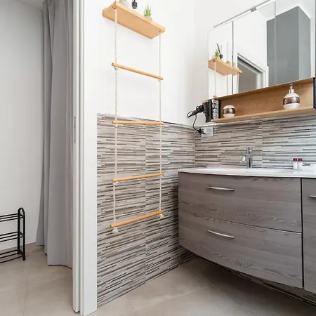 Guesthost - Affori Cozy Flat شقة