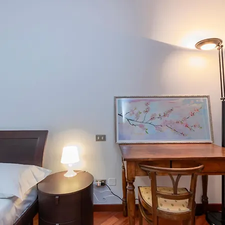 Metro 4 Spacious And Bright Three-room
