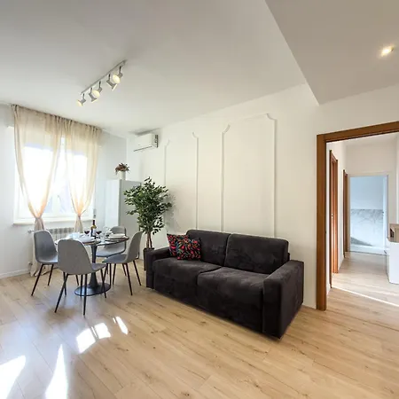 Casa Enea Luxury House - Bocconi Navigli - Private Parking