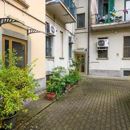 Apartament Monte Ceneri, 71 - Modern, Comfortable And Well-connected Mediolan