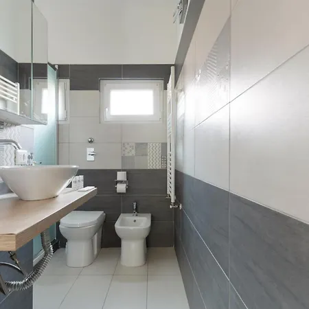 Guesthost - Modern In Corvetto Apartment Milan