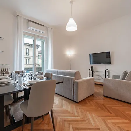 4 Min From Porta Genova Station With Whirlpool 公寓