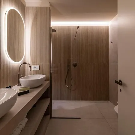 Quiet Luxury Retreat Design & Comfort Al Duomo * Mediolan