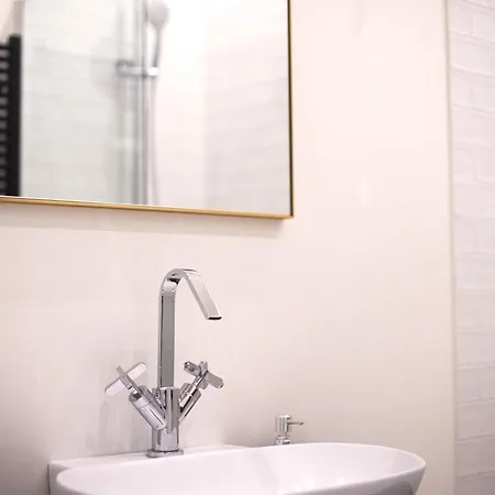 Appartamento Just Urban - Chic & Stylish In Center - 1 Min M2 Metro *