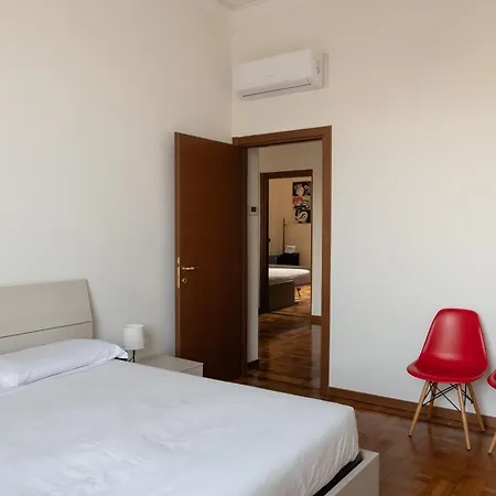 Luminoso Trilocale Piano Alto Vicino All' Arco Della Pace Lägenhet Milano