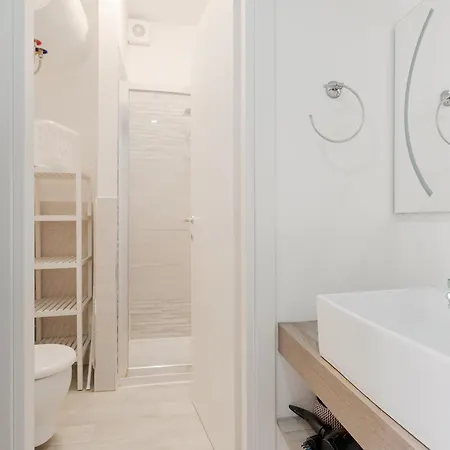 Apartamento Guesthost - Lovely In Maggiolina Milán