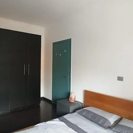 15 Min From The Cathedral, Spacious, Bright, Elevator, Wi-fi Lejlighed *