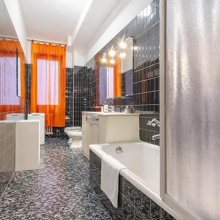 - Spacious And Bright Apartment, Elegant Area 아파트 밀라노