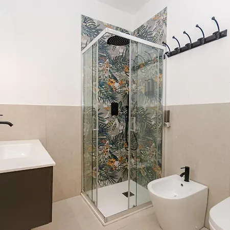 Costanza Home, Moderno Ed Elegante Nel Cuore Della Citta Di Milano, Nuova Metro Blu, Comodo Per Duomo, San Siro E Rho Fiera Milano