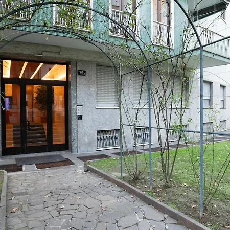 Modern And Particular In The Center Apartman Milánó