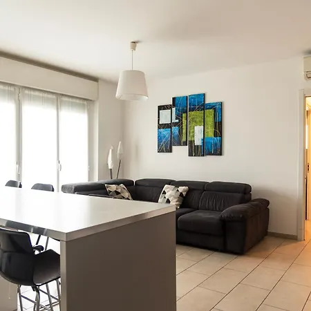 Appartamento Youhosty-mezzofanti 24 *