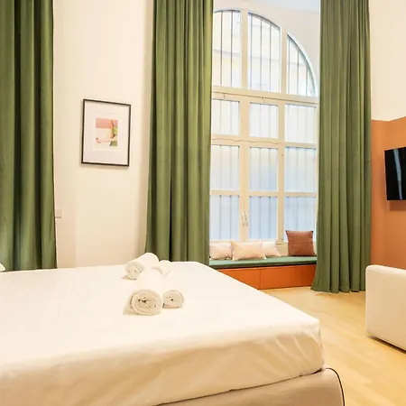 Borromei Apartment *