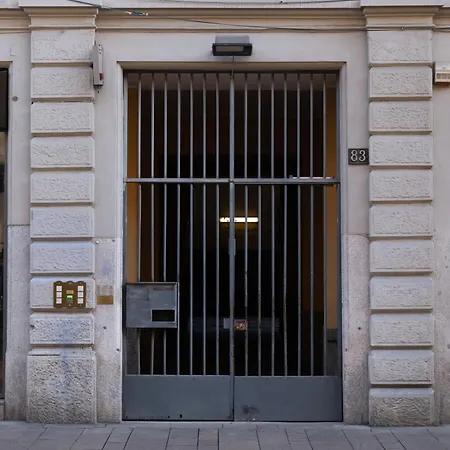 Apartment Characteristic One Bedroom Columns Of San Lorenzo *