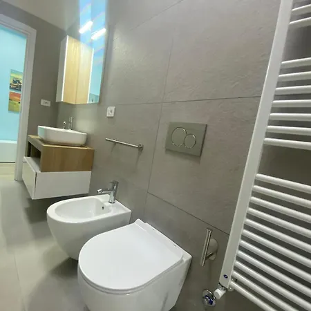 Lucania Azzurra Apartment, Elegante E Confortevole, Con Metro M3 Sotto Casa, Collegamento Diretto A Duomo Di E Stazione Διαμέρισμα Μιλάνο