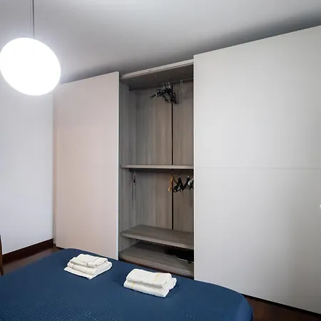 Sky Garden - Private Garage Apartment Milan
