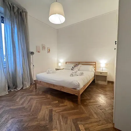 Wood Essence - Authentic Large -city Center Διαμέρισμα *