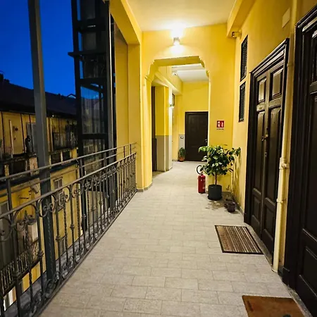 Sweet Home, Vercelli Apartamento Milán