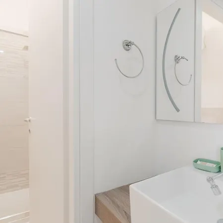 Apartamento Guesthost - Lovely In Maggiolina *