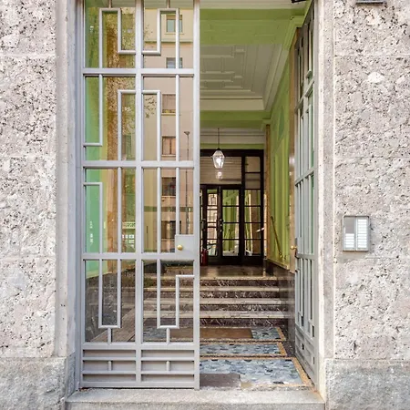 Apartment Luxury Elegant Penthouse 2 Bedrooms, 2 Bathrooms *
