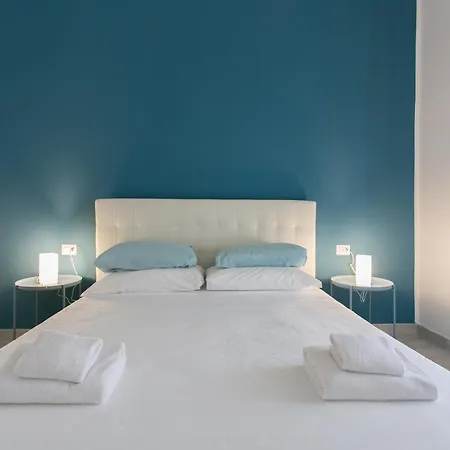 Italianflat - Blue In The Sky * Milaan