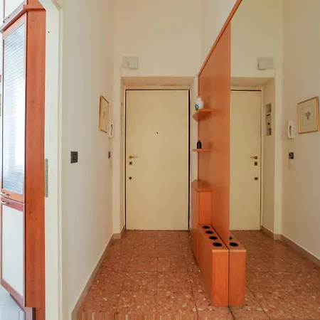 Romantic Close To Fondazione Prada
