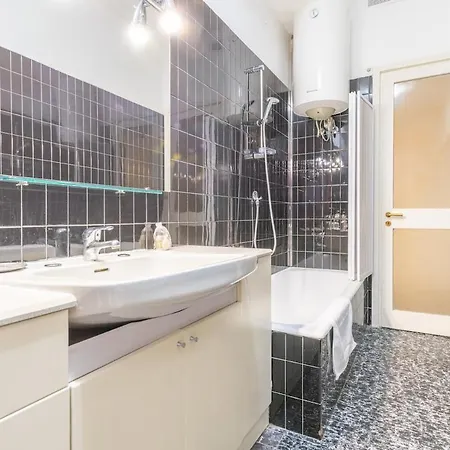 - Spacious And Bright Apartment, Elegant Area 아파트 밀라노