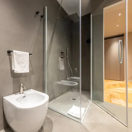 Luxury Modern Near Duomo - Exclusive & *