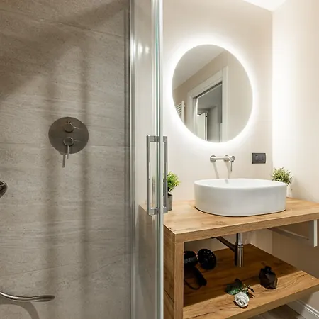 Correggio 14 Comfort Design A Citylife - Vesta *