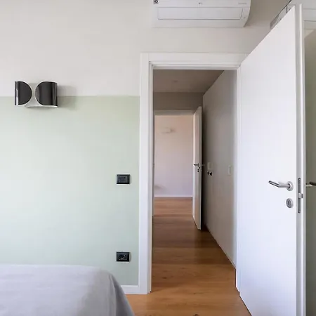 דירה Bilocale Con Vista Tra Loreto E Centrale, Duomo 8 Min