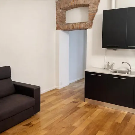 Modern In Milan, Isola Area * Milán