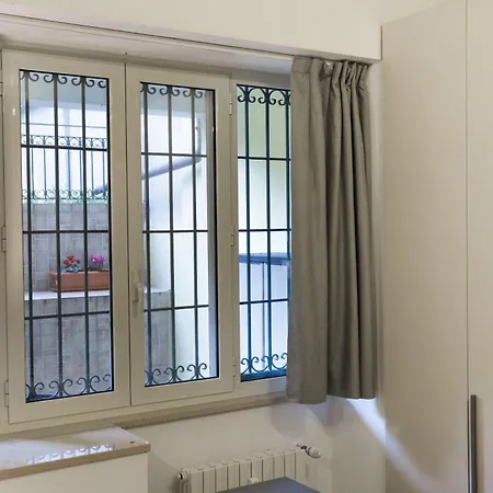 Apartment Open Space Con Veranda A Citta Studi *