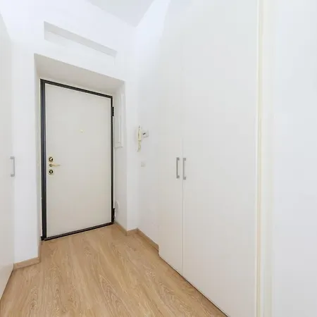 Eleganza In Porta Venezia - 4 Posti Letto Con Ac ミラノ