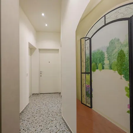 Апартаменты Gian Giacomo Mora, 13 Raffinato Monolocale In Centro