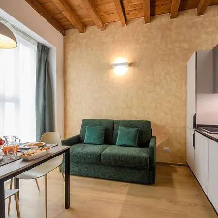 Cesariano, 11 - In Vibrant Via Cesariano Milano