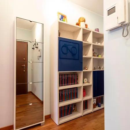 Smart - Near Navigli & Iulm 公寓