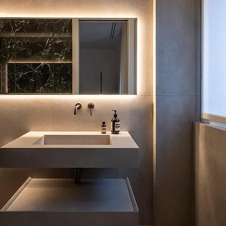 Apartamento Quiet Luxury Retreat Design & Comfort Al Duomo *