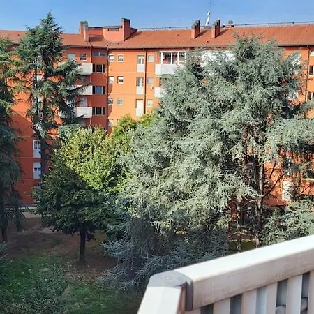 Grazioso Zona Mecenate - S.giulia Apartmán *