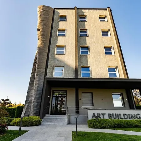 Design Art - Gym & Location شقة *